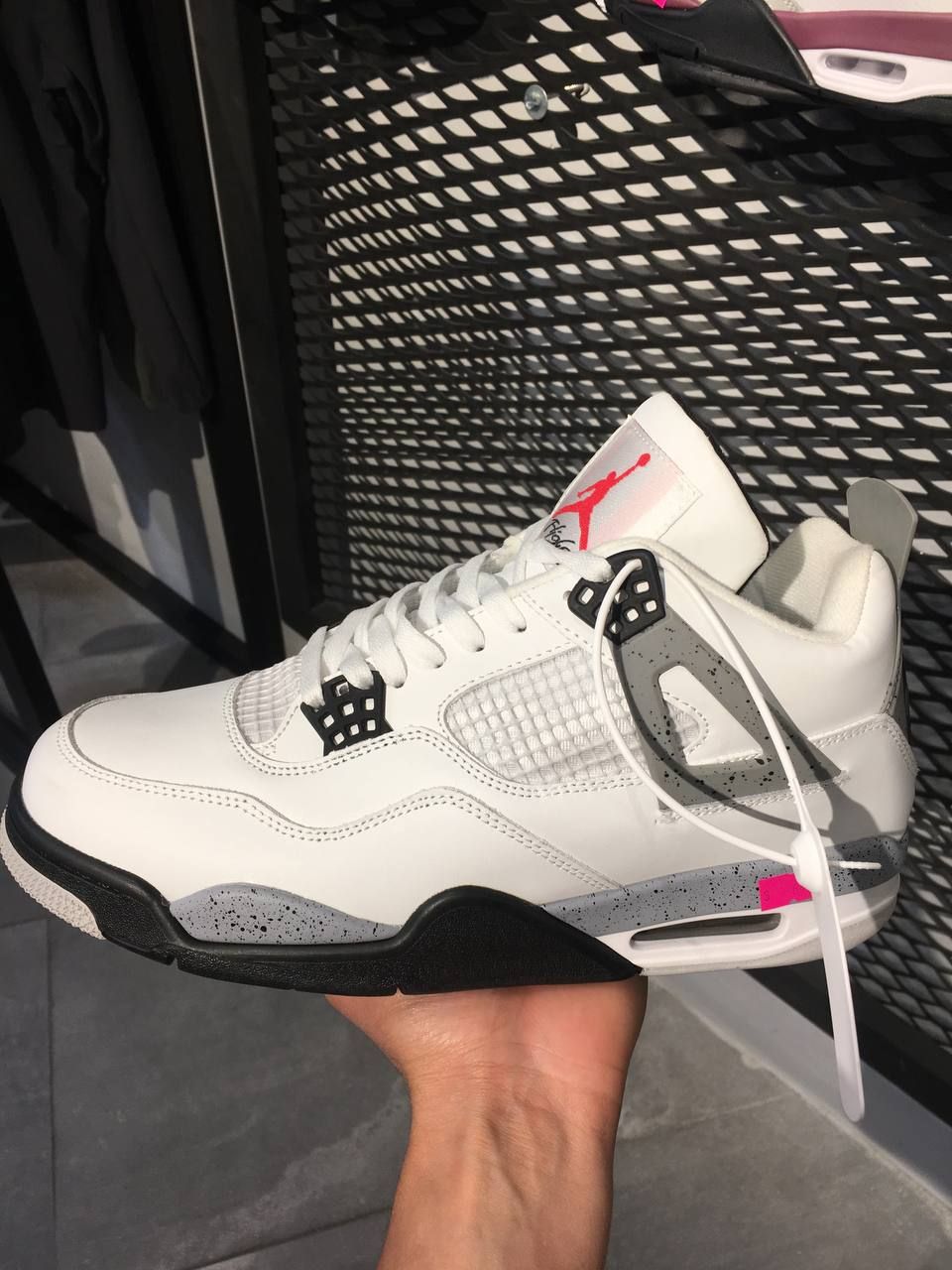 jordan4 — تصویر 1
