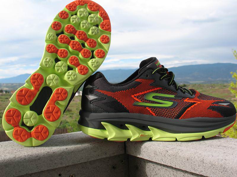 بررسی Skechers GoRun Ultra