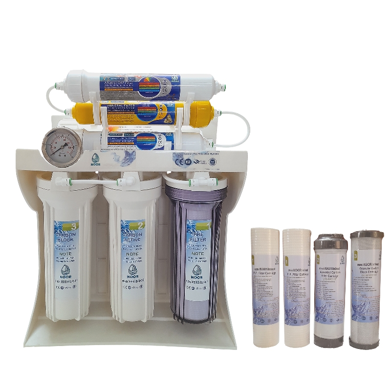 دستگاه تصفیه کننده آب نور مدل A plast m700 به همراه فیلتر بسته 4 عددی