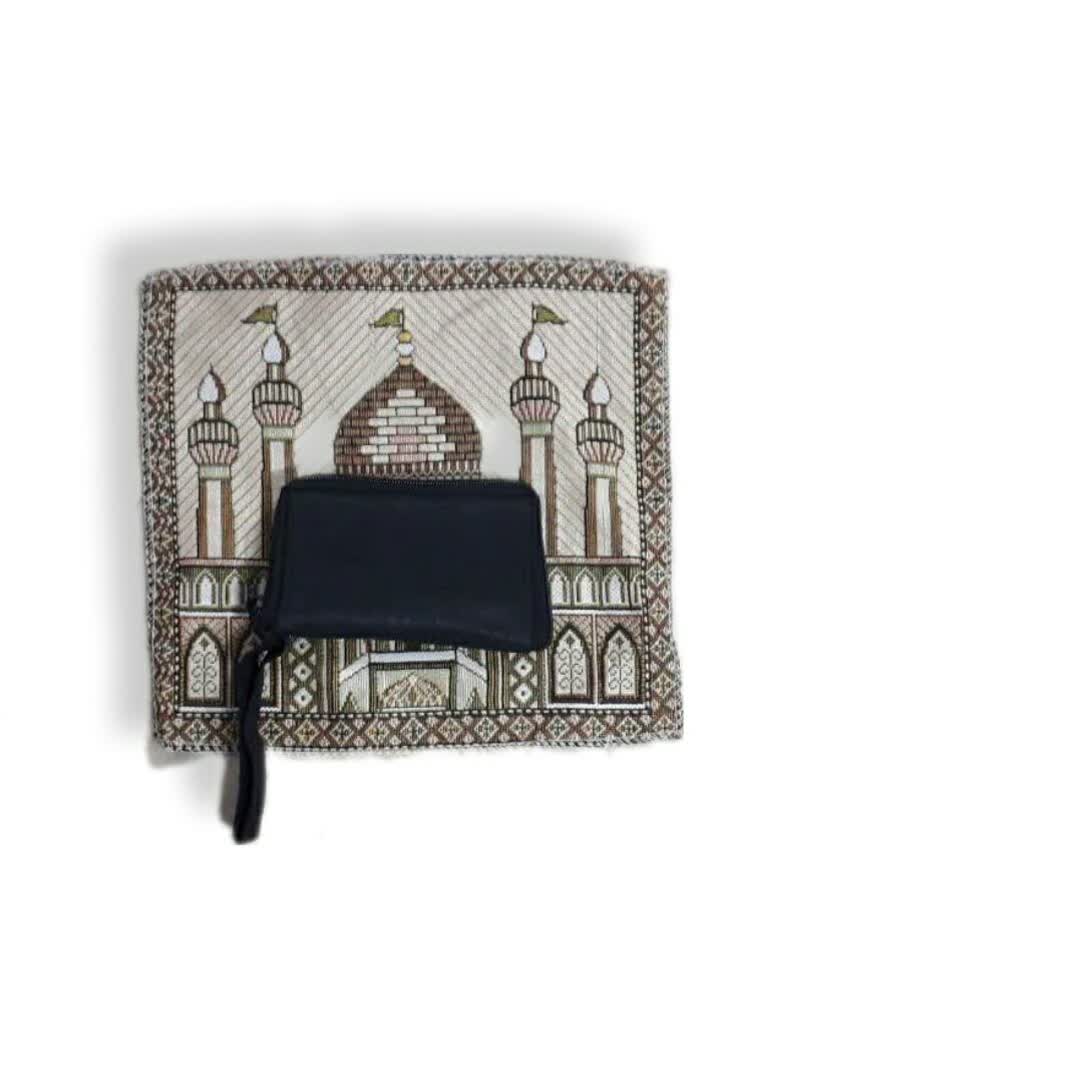 پک 600 عددی( فقط عمده) سجاده کیفی جیبی با حصیر با ارسال رایــــــــــــگان — تصویر 1