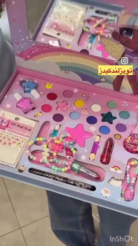 لوازم آرایش دخترانه همراه با بگ کادویی